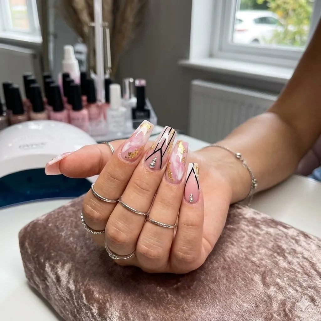 Diseño de uñas artístico